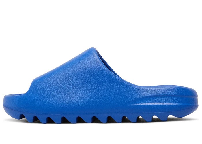 Yeezy Slides 'Azure' - ID4133